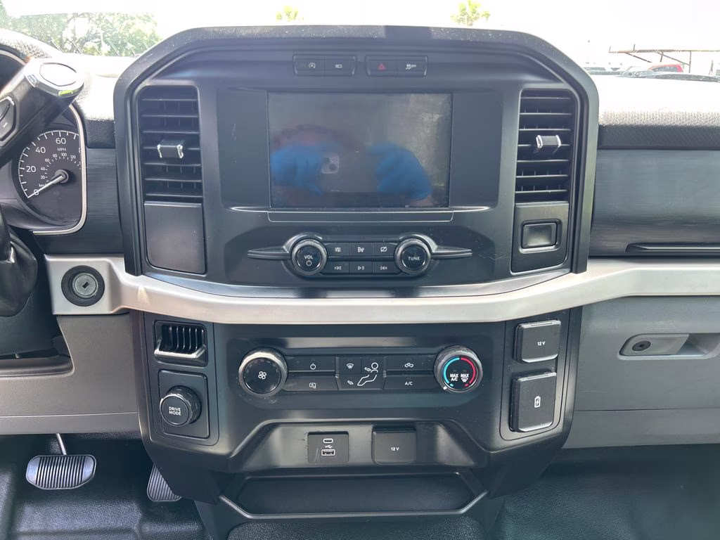 2021 Oxford White Ford F-150 XL RWD Truck