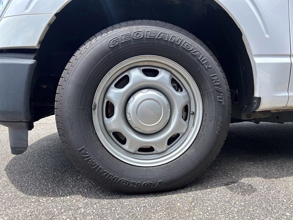2021 Oxford White Ford F-150 XL RWD Truck