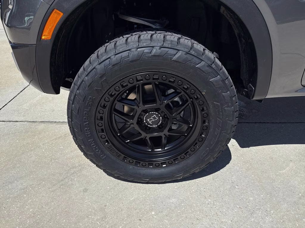 2025 Carbonized Gray Metallic Ford Ranger XLT DSI LEVELED & RIMS 4X4 Truck