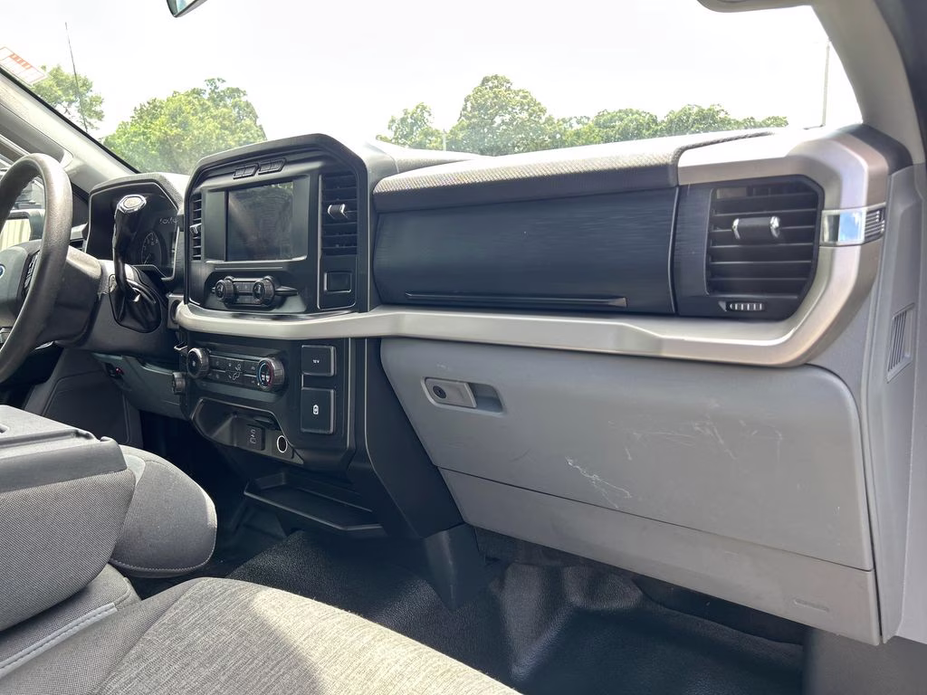 2021 Oxford White Ford F-150 XL RWD Truck