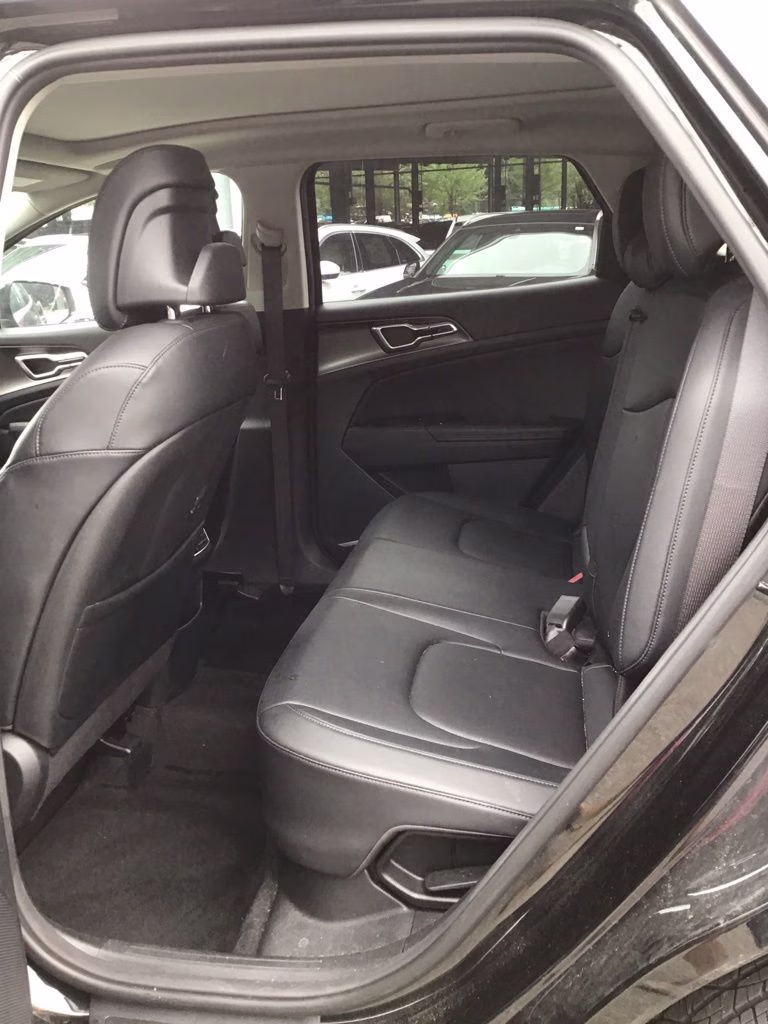2023 Fusion Black Kia Sportage Hybrid EX AWD SUV