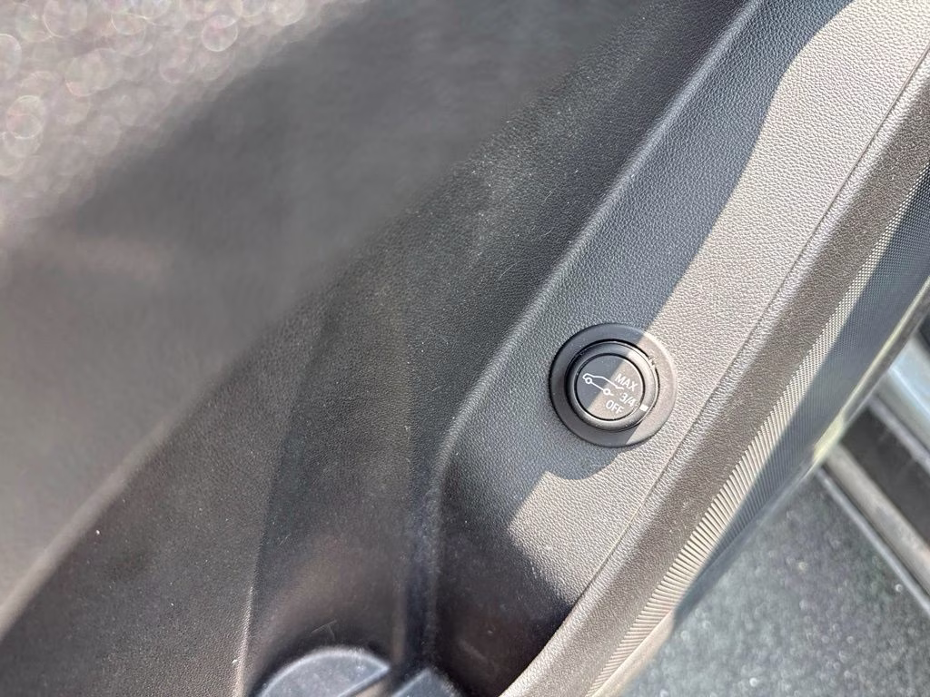 2024 Sterling Gray Metallic Chevrolet Equinox LT AWD SUV