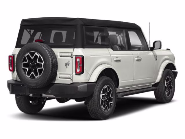 2026 Wimbledon White Ford Bronco Outer Banks 4X4 Convertible