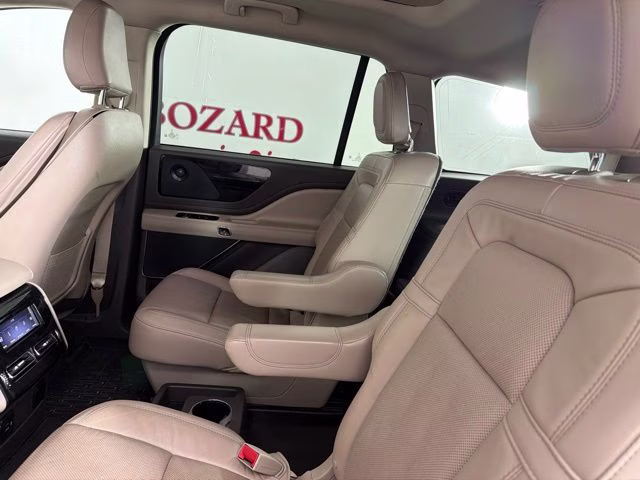 2022 Blue Metallic Lincoln Aviator Plug-In Hybrid Grand Touring AWD SUV