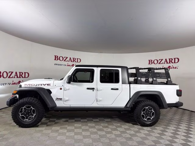 2020 Bright White Clearcoat Jeep Gladiator Mojave 4X4 Truck