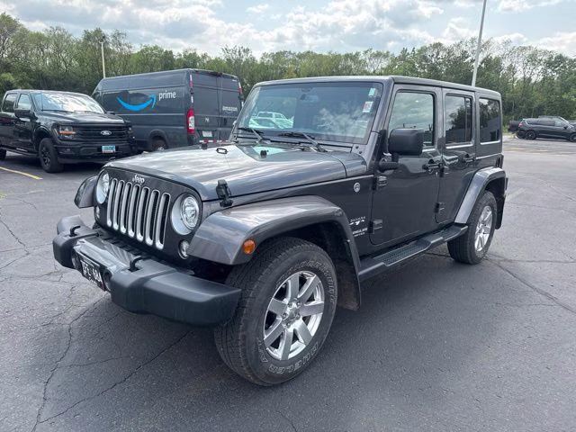 2017 Granite Crystal Metallic Clearcoat Jeep Wrangler Unlimited Sahara 4X4 SUV