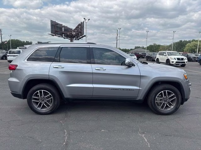 2021 Billet Silver Metallic Clearcoat Jeep Grand Cherokee Limited 4X4 SUV