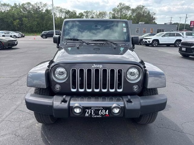 2017 Granite Crystal Metallic Clearcoat Jeep Wrangler Unlimited Sahara 4X4 SUV