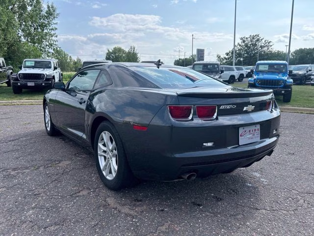2013 Ashen Gray Metallic Chevrolet Camaro 1LT RWD Coupe