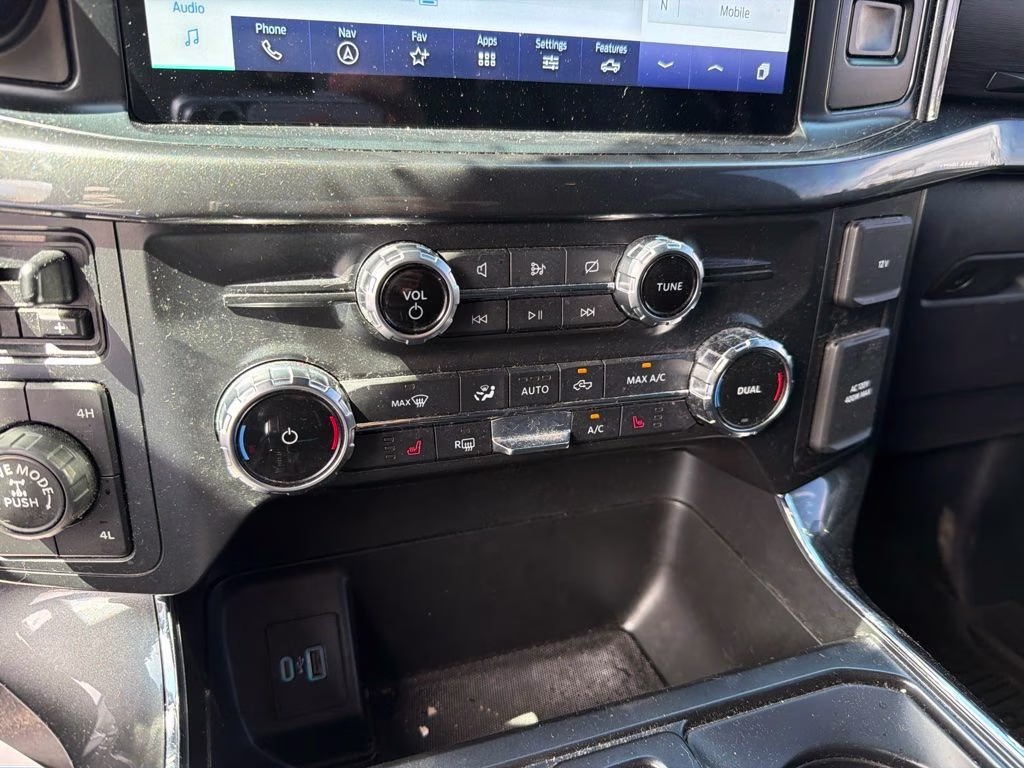 2022 Agate Black Metallic Ford F-150 XLT 4X4 Truck