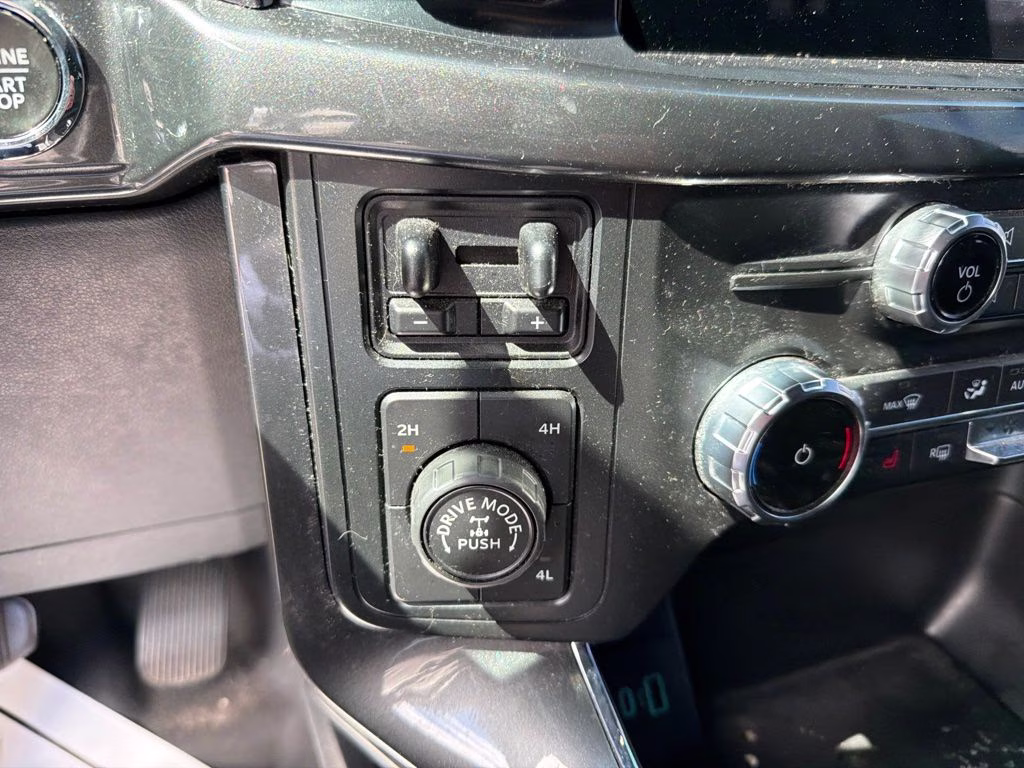 2022 Agate Black Metallic Ford F-150 XLT 4X4 Truck