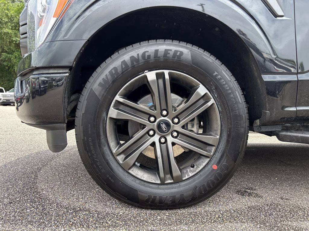 2022 Agate Black Metallic Ford F-150 XLT 4X4 Truck