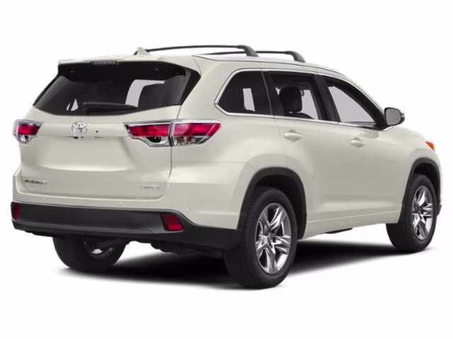 2014 Blizzard Pearl Toyota Highlander XLE V6 AWD SUV