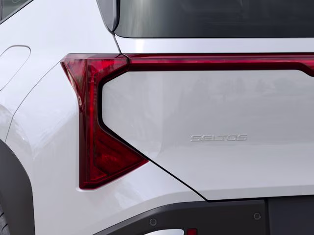 2027 White Kia Seltos S AWD SUV