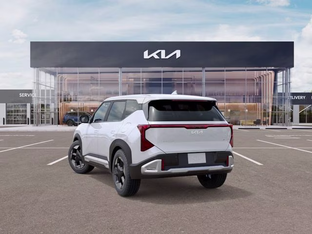 2027 White Kia Seltos S AWD SUV