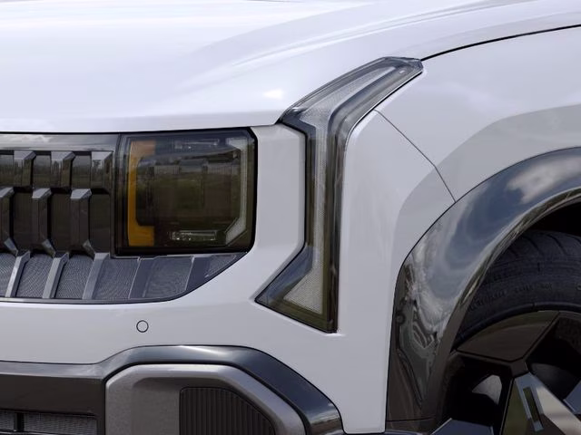 2027 White Kia Seltos X-Line S AWD SUV