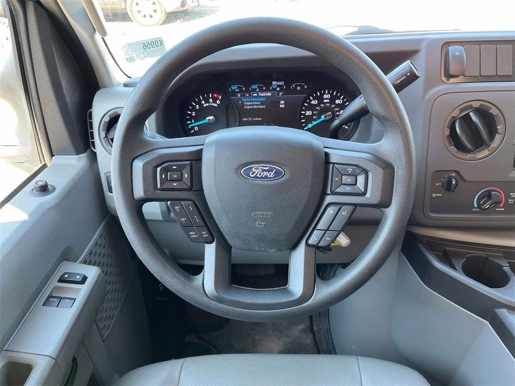 2023 Oxford White Ford E-450SD Base RWD Truck