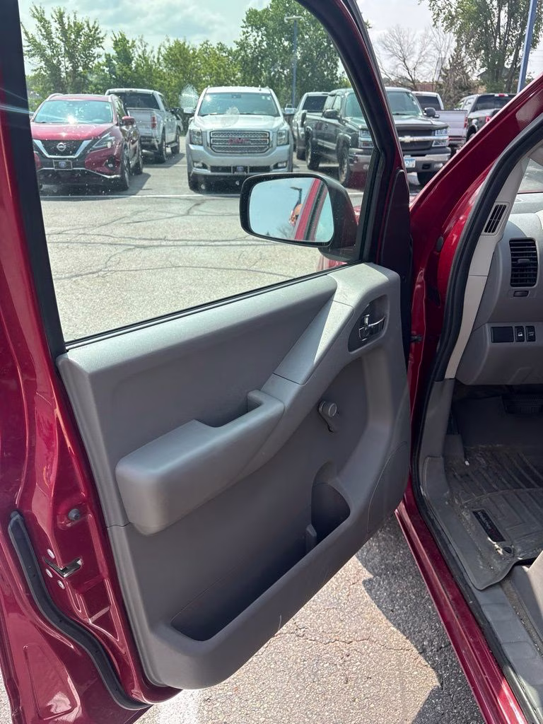 2014 Cayenne Red Pearl Nissan Frontier S 4X4 Truck