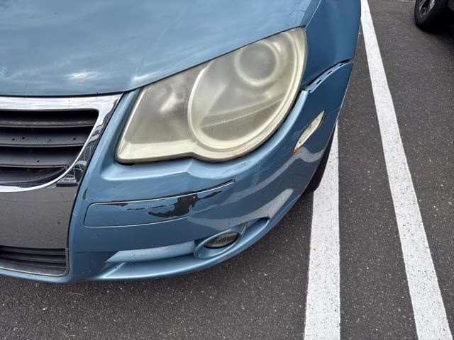 2009 Volkswagen Eos Komfort Edition FWD Convertible