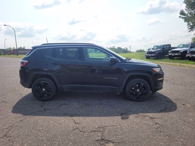 2018 Diamond Black Crystal Pearlcoat Jeep Compass Latitude 4X4 SUV