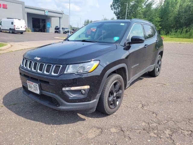 2018 Diamond Black Crystal Pearlcoat Jeep Compass Latitude 4X4 SUV