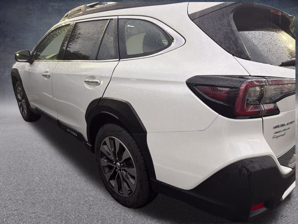2024 Crystal White Pearl Subaru Outback Touring XT AWD SUV