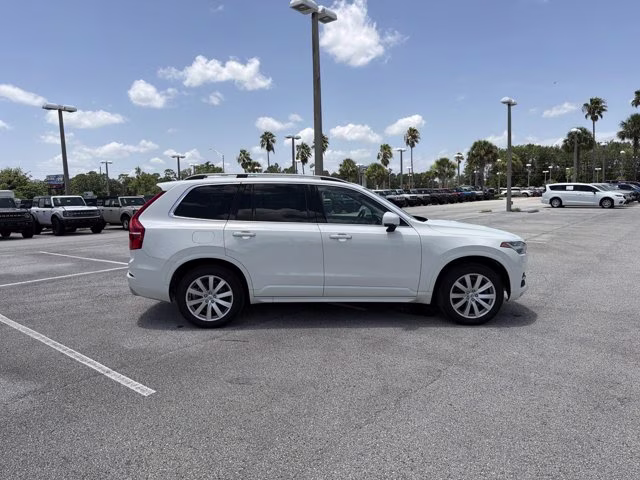 2017 Ice White Volvo XC90 T6 Momentum AWD SUV
