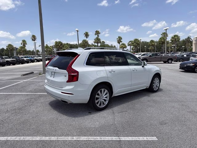 2017 Ice White Volvo XC90 T6 Momentum AWD SUV