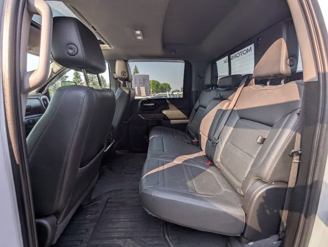 2023 White GMC Sierra 3500HD Denali 4X4 Truck