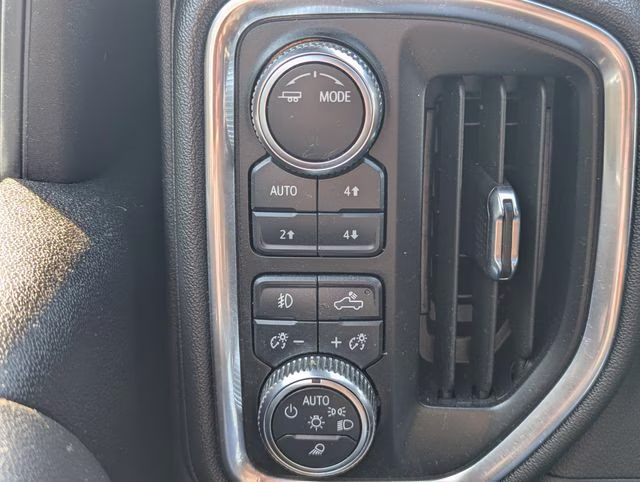 2023 White GMC Sierra 3500HD Denali 4X4 Truck