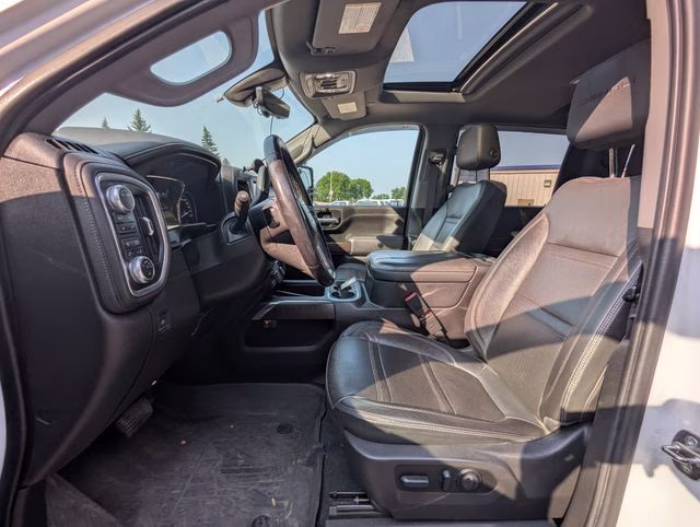 2023 White GMC Sierra 3500HD Denali 4X4 Truck