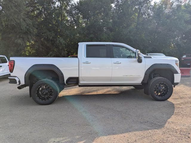 2023 White GMC Sierra 3500HD Denali 4X4 Truck