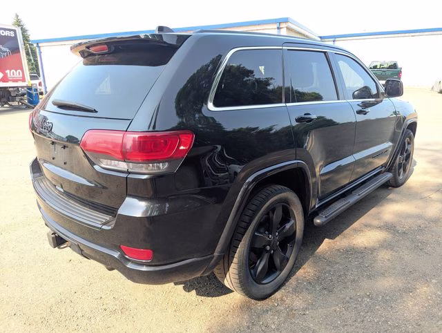 2014 Brilliant Black Crystal Pearlcoat Jeep Grand Cherokee Altitude 4X4 SUV