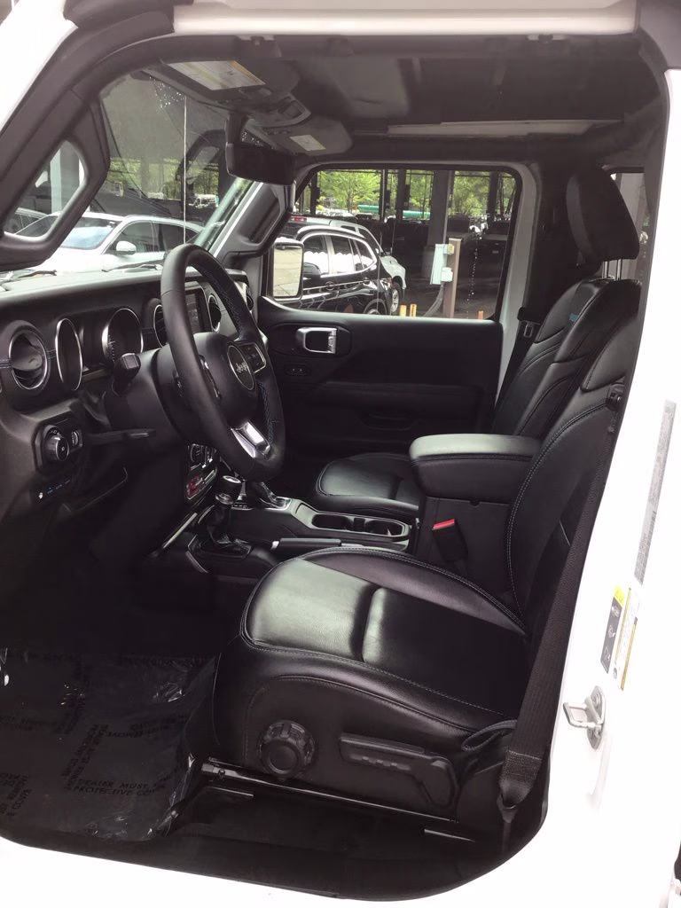 2023 Bright White Clearcoat Jeep Wrangler Rubicon 4xe 4X4 SUV