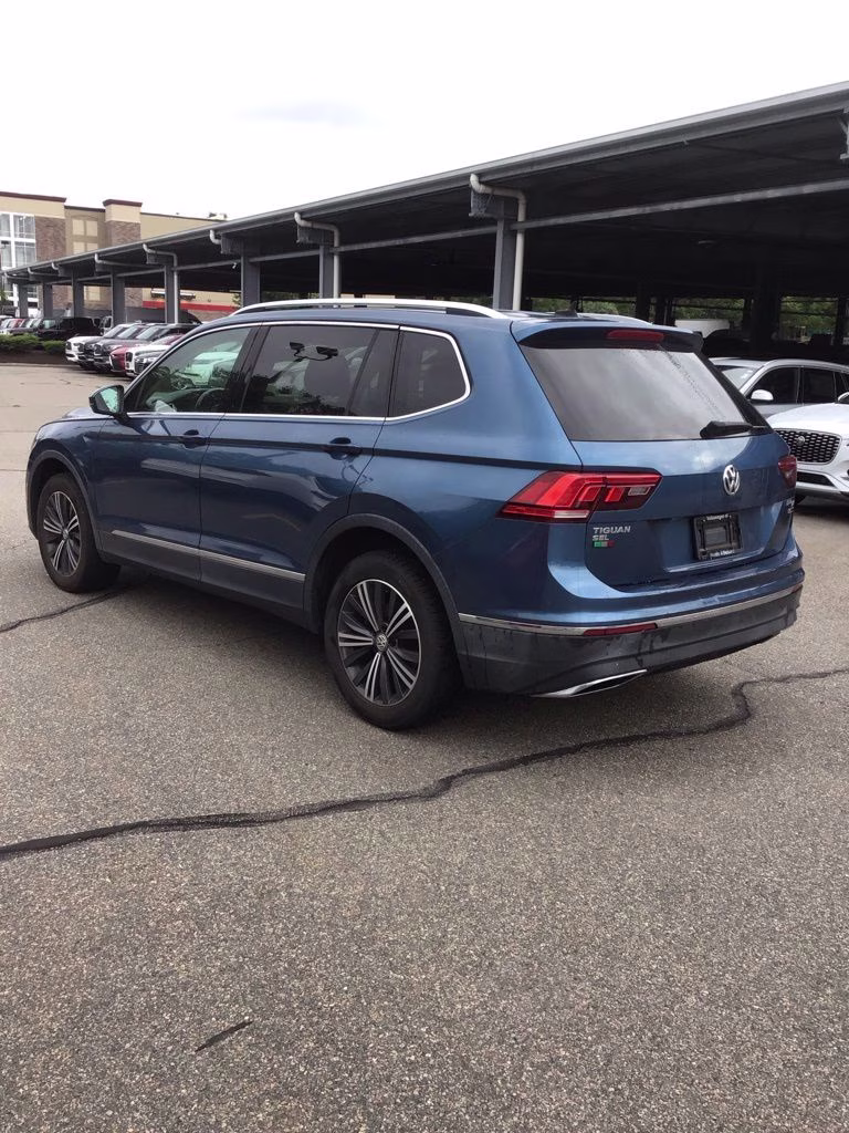 2018 Blue Metallic Volkswagen Tiguan 2.0T SEL AWD SUV