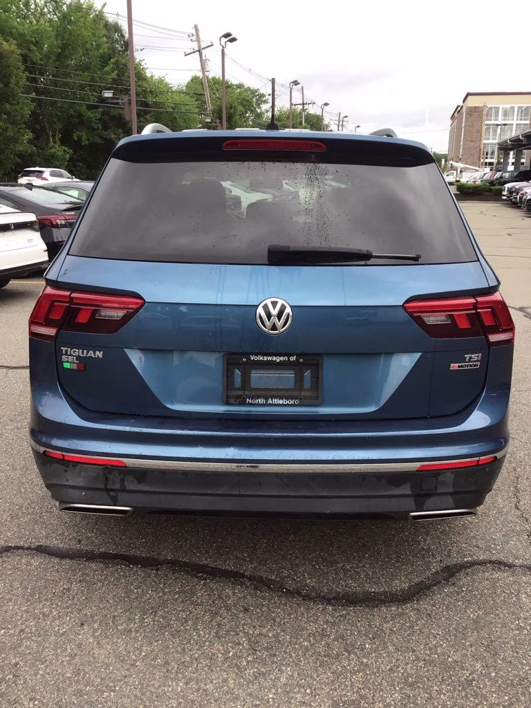 2018 Blue Metallic Volkswagen Tiguan 2.0T SEL AWD SUV