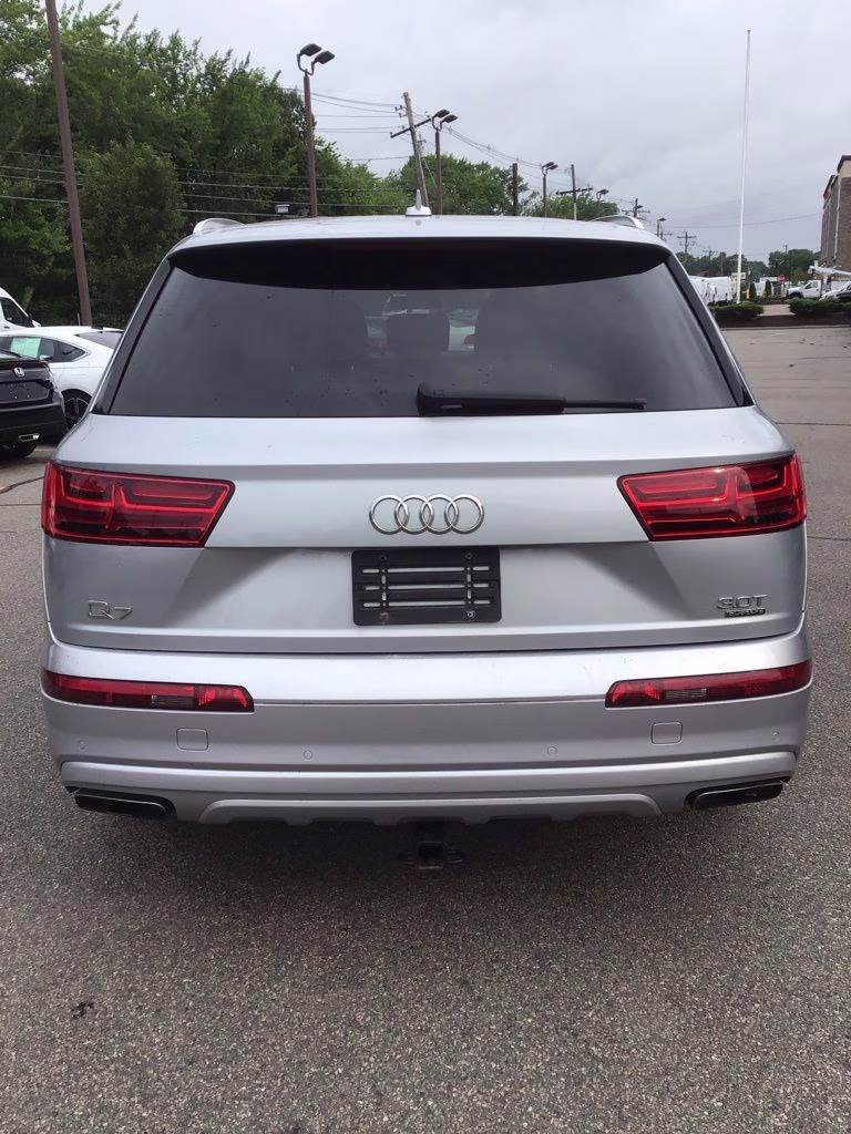 2017 Silver Metallic Audi Q7 3.0T Premium Plus AWD SUV