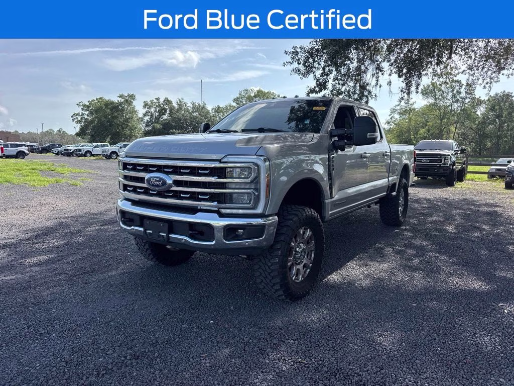2024 Silver Metallic Ford Super Duty F-250 SRW Lariat 4X4 Truck
