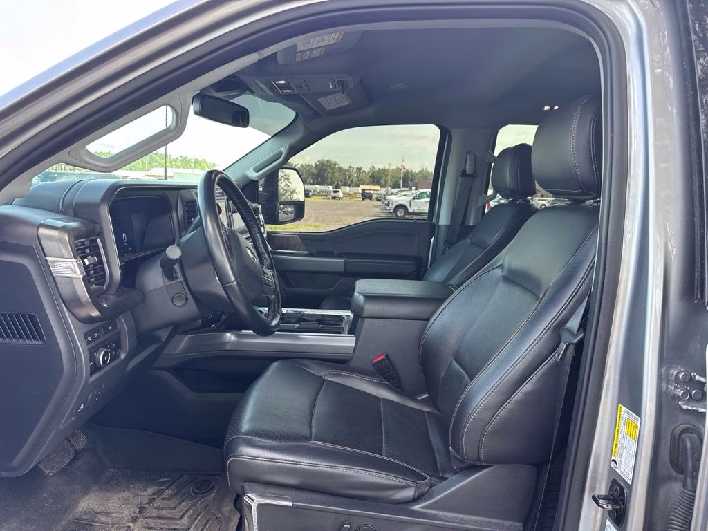2024 Silver Metallic Ford Super Duty F-250 SRW Lariat 4X4 Truck