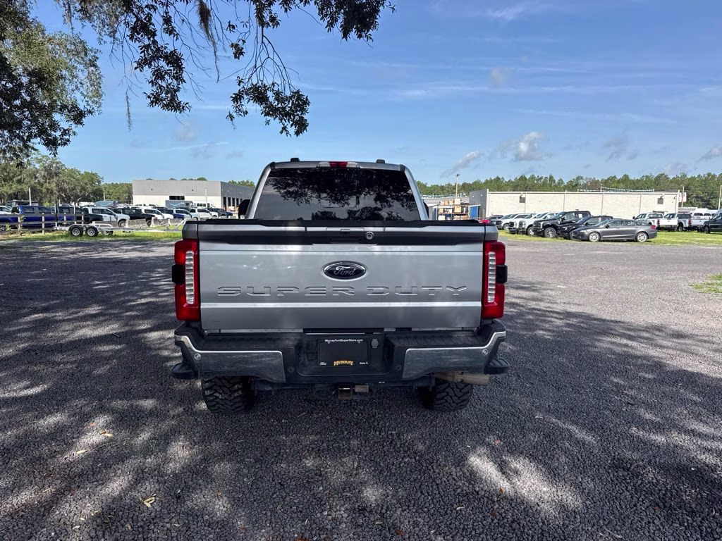 2024 Silver Metallic Ford Super Duty F-250 SRW Lariat 4X4 Truck