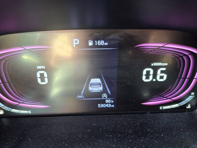 2024 Snow White Pearl Kia Soul LX FWD Hatchback