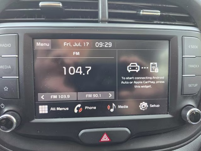 2024 Snow White Pearl Kia Soul LX FWD Hatchback