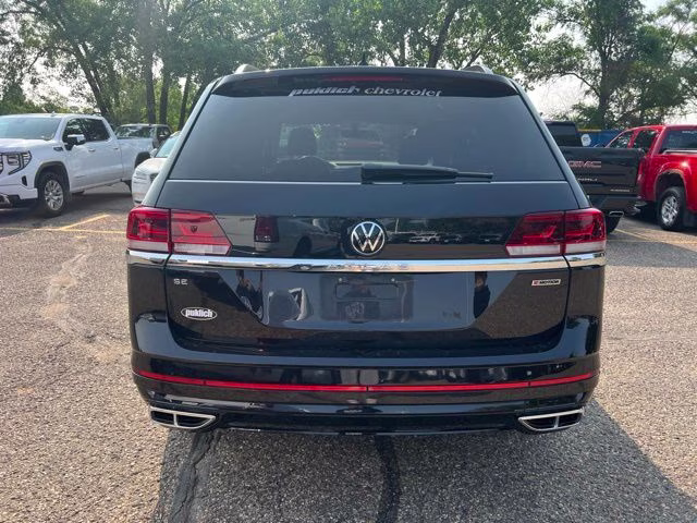 2021 Deep Black Volkswagen Atlas 3.6L V6 SE w/Technology R-Line AWD SUV