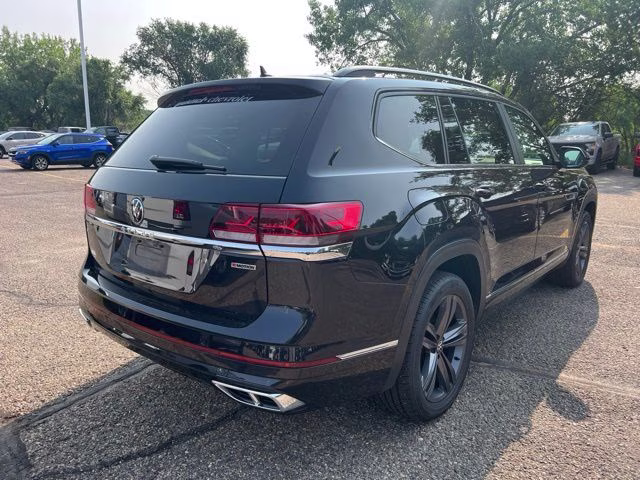 2021 Deep Black Volkswagen Atlas 3.6L V6 SE w/Technology R-Line AWD SUV