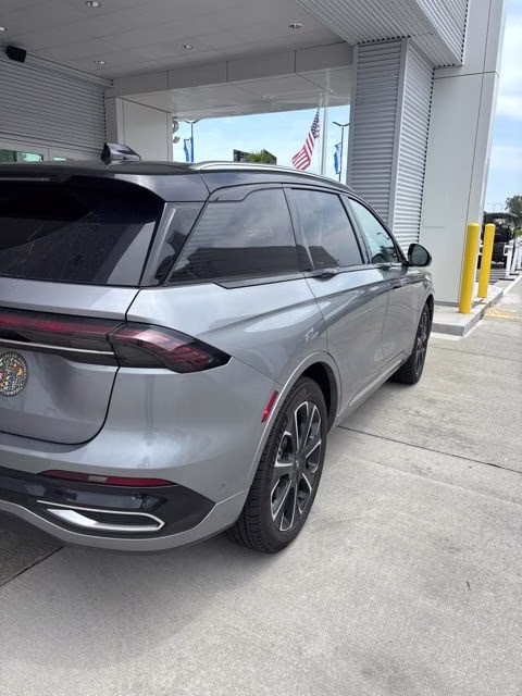 2024 Gray Metallic Lincoln Nautilus Reserve AWD SUV