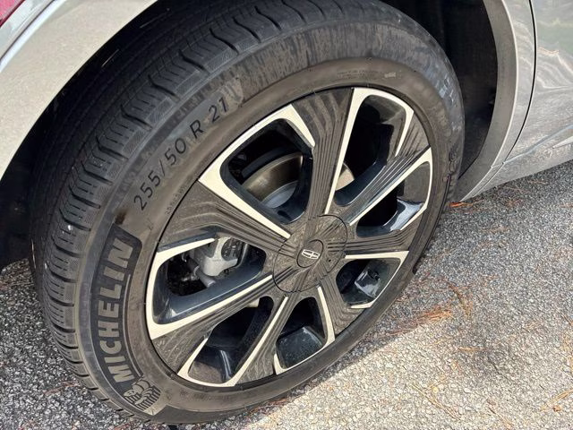 2024 Lustrous Gray Metallic Clearcoat Lincoln Nautilus Reserve AWD SUV