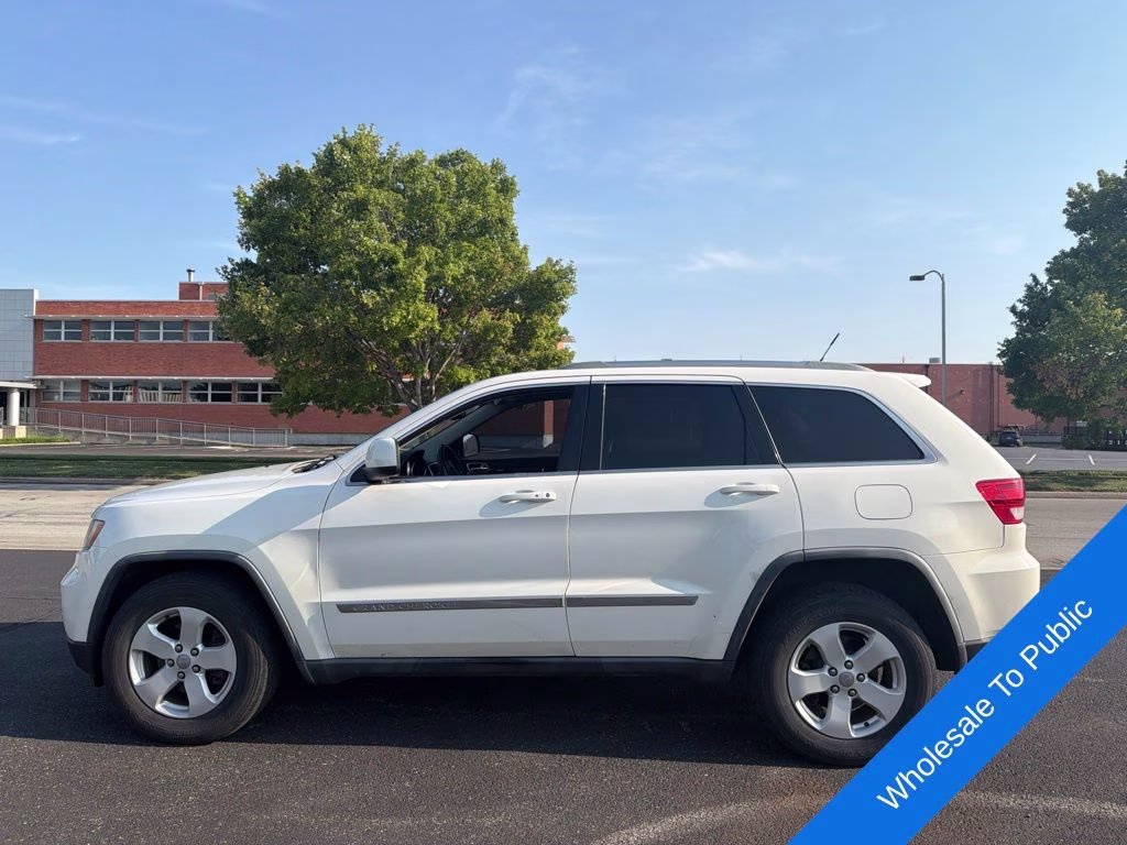 2012 Stone White Clearcoat Jeep Grand Cherokee Laredo 4X4 SUV