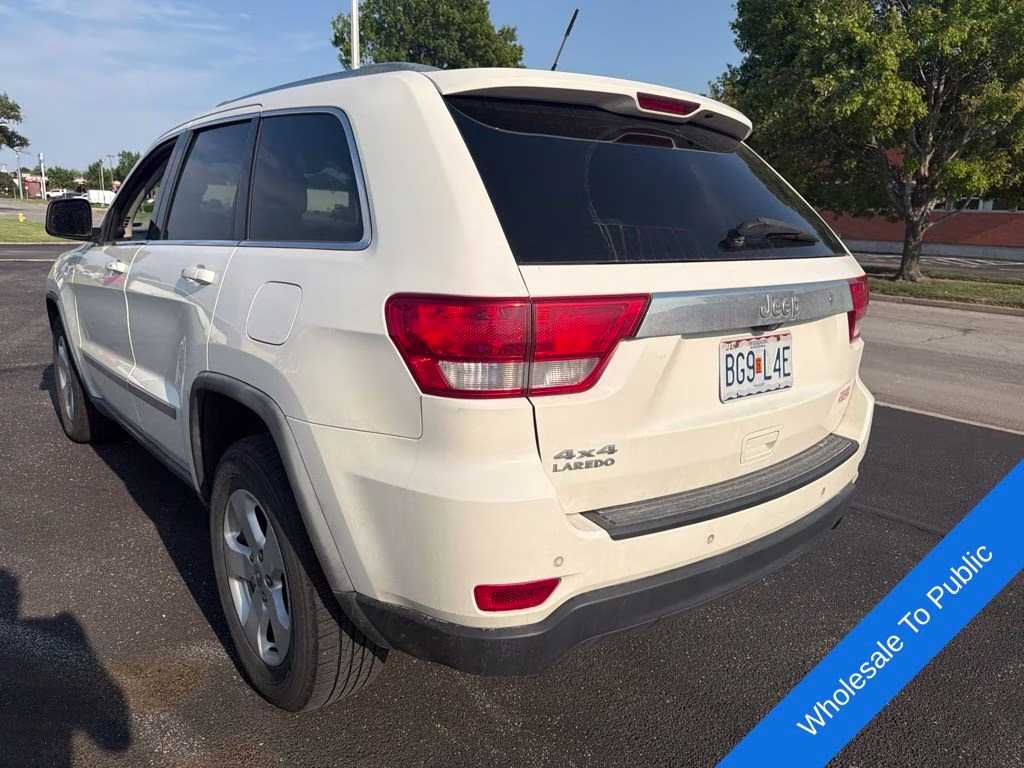 2012 Stone White Clearcoat Jeep Grand Cherokee Laredo 4X4 SUV