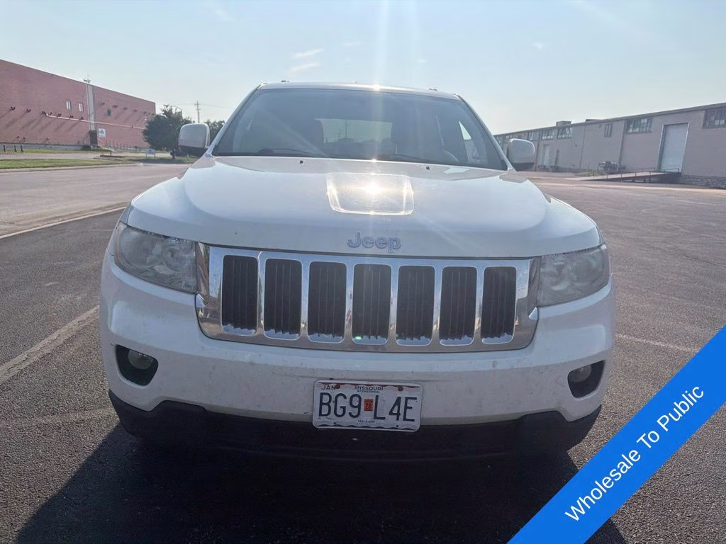 2012 Stone White Clearcoat Jeep Grand Cherokee Laredo 4X4 SUV
