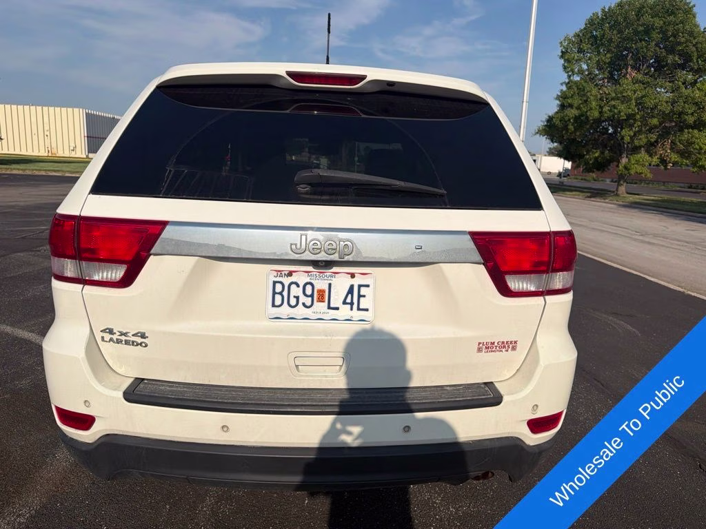 2012 Stone White Clearcoat Jeep Grand Cherokee Laredo 4X4 SUV